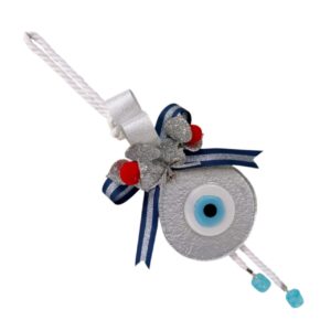 Γούρι 2026 με γυάλινο μάτι σε ασημί, glitter φιόγκο και κόκκινα pom-poms.