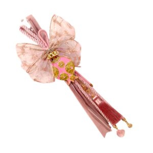 Χειροποίητο γούρι 2026 με μεταλλικό ρόδι και ροζ σμάλτο. Γλυκό και κομψό δώρο τύχης για το νέο έτος.