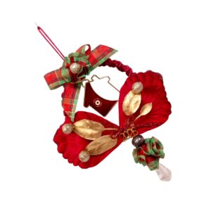 Χειροποίητο γούρι 2026 με κόκκινο στεφάνι, χρυσό σπίτι και glitter festive λεπτομέρειες.