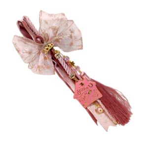 Χειροποίητο γούρι 2026 με ροζ μεταλλικό σπίτι, καρδιές και μάτι προστασίας.