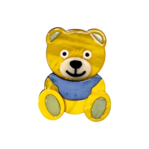 καρφίτσα αρκουδάκι από plexiglass – ένα glossy charm με στυλ και συναίσθημα.