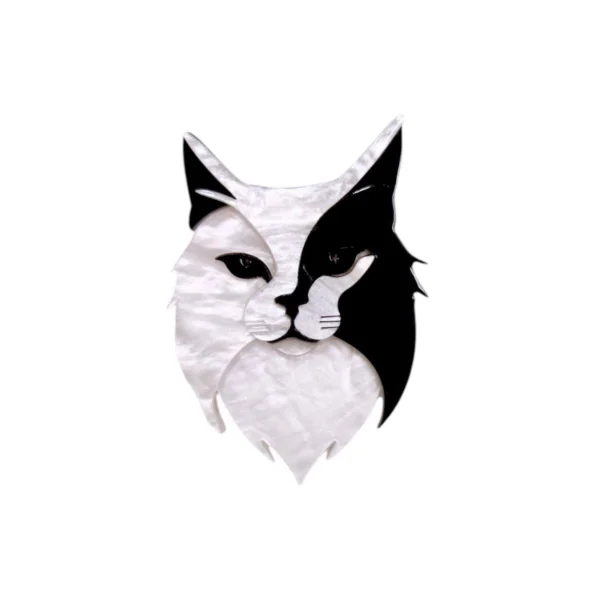Καρφίτσα plexiglass με αφαιρετικό σχέδιο γάτας σε μαύρο και λευκό.