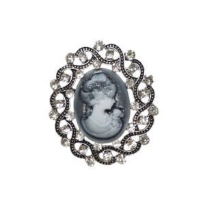 Vintage καρφίτσα καμέο σε γκρι τόνους με στρας – ρομαντική πολυτέλεια με ιστορική αύρα.
