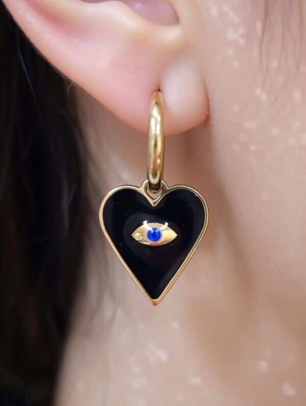 Ατσάλινα Σκουλαρίκια με Μαύρη Καρδιά και Μάτι Avenue Fashion