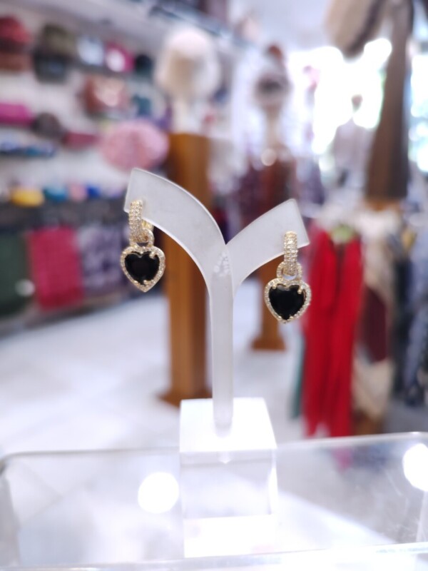 Σκουλαρίκια Midnight Royale Heart: Η Επιτομή της Πολυτέλειας