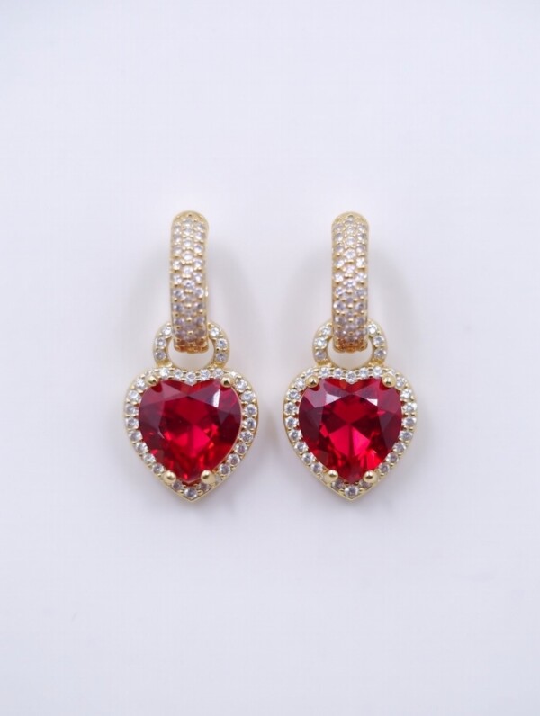 Σκουλαρίκια Scarlet Royale Heart: Η Πολυτέλεια του Πάθους