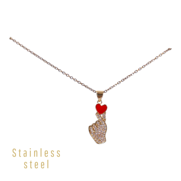 Χρυσό Ατσάλινο Κολιέ Finger Heart με Ζιργκόν & Κόκκινο Σμάλτο