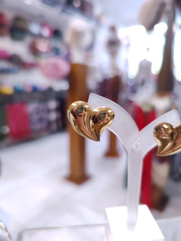 Ατσάλινα Σκουλαρίκια Sculpted Heart Glow