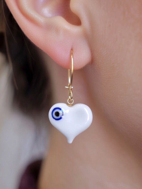 Ατσάλινα Σκουλαρίκια Λευκή Καρδιά με Μάτι Avenue Fashion