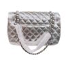 Τσάντα με αλυσίδα Bag to Bag: Η ασημί καπιτονέ πολυτέλεια