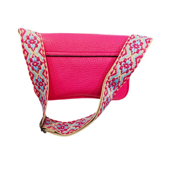 Τσάντα χιαστί Bag to Bag: Η φούξια πολυτέλεια που θα λατρέψετε