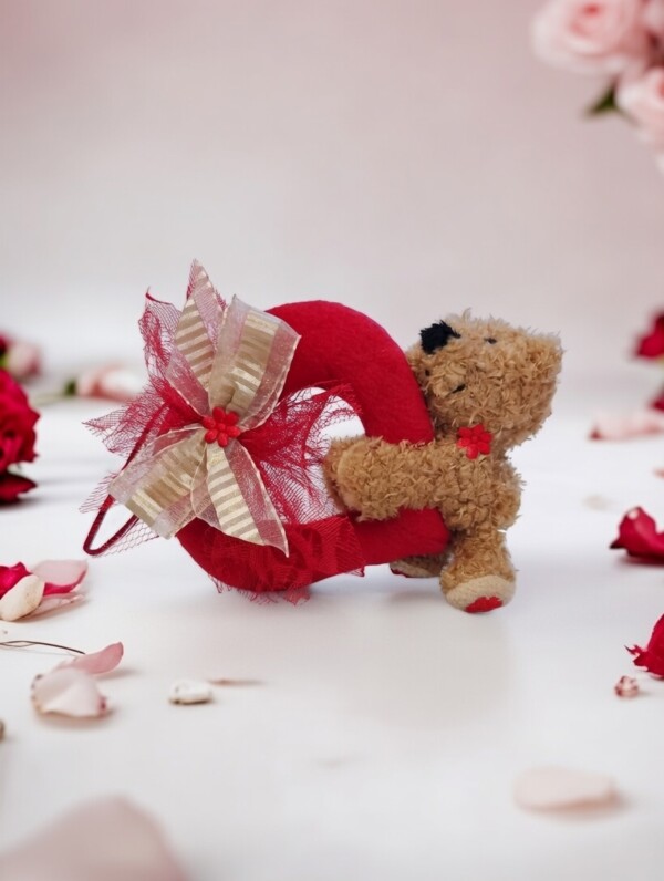 Λούτρινο Αρκουδάκι με Καρδιά καφέ με χρυσό φιόγκο και κόκκινη δαντέλα Avenue Fashion Αθήνα Καλλιθέα